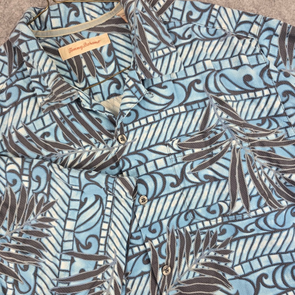 Tommy Bahama Shirt Mens Medium Blue 100% Silk Short Sleeve Relaxed Tropical Camp